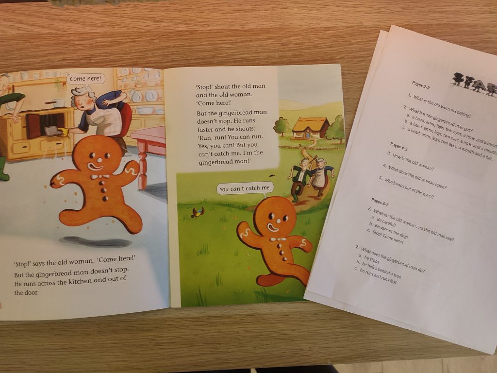 El 2026 s'ha iniciat de la manera més dolça possible. Aprofitant la lectura del clàssic nadalenc "The Gingerbread Man", els alumnes de 4t de Primària han gaudit d'un deliciós berenar gràcies a la gentilesa de la mare d'un alumne del curs. El berenar ha ajudat a fer front al fred i a la pluja d'aquests dies d'hivern i ha consistit en una infusió típica alemana "Kinderpunsch" acompanyada d'unes galetes de gingebre amb xocolata o sense. També hem aprofitat per escoltar el conte plegats i acolorir una bonica mandala de l'home de gingebre. The New Year has started in the sweetest possible way. On the basis of the Christmas classic tale "The Gingerbread Man", our 4th Primary students have really enjoyed a delicious afternoon snack thanks to the kindness of a student's mum.The snack has helped them to face the cold from these hard and rainy winter days and it has consisted of a typical German tea called "Kinderpunsch" together with some ginger biscuits with or without chocolate. The children have also listened to the tale together and coloured in a beautiful mandala about it.